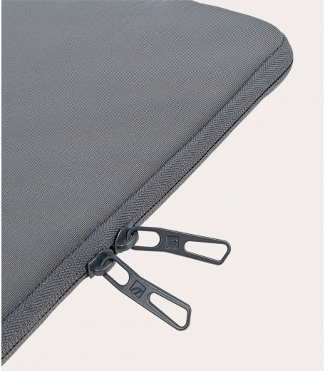 Tucano Elements Sleeve for MacBook Pro 16" - Space Grey